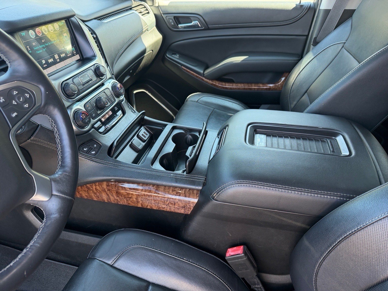 Used 2017 Chevrolet Suburban Premier AWD/4WD image 13
