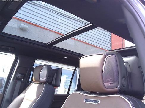 Used 2025 GMC Yukon XL Denali Ultimate AWD/4WD image 24