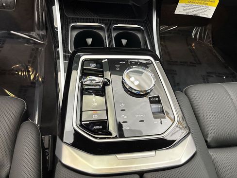 New 2026 BMW i7 xDrive60 w/ Executive Package AWD/4WD image 11
