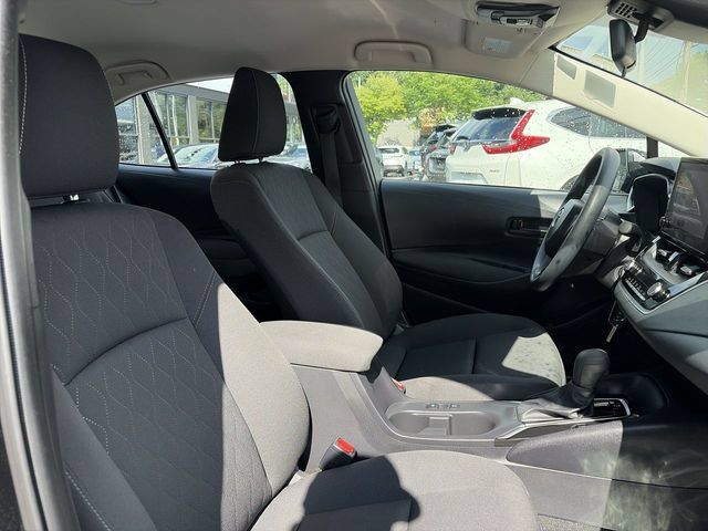 Used 2025 Toyota Corolla LE FWD image 25