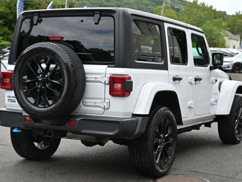 Used 2023 Jeep Wrangler Sahara image 8