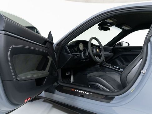 Used 2023 Porsche 911 GT3 RWD image 17