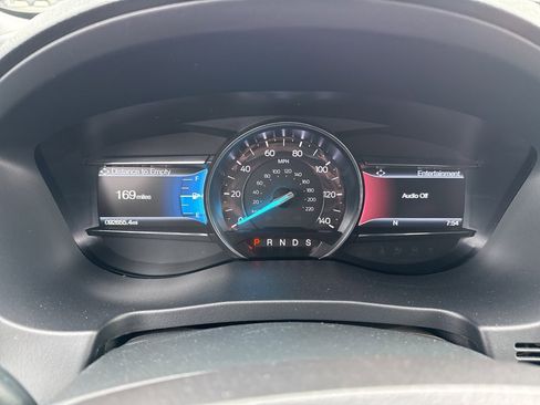 Used 2018 Ford Explorer XLT w/ Equipment Group 201A image 32