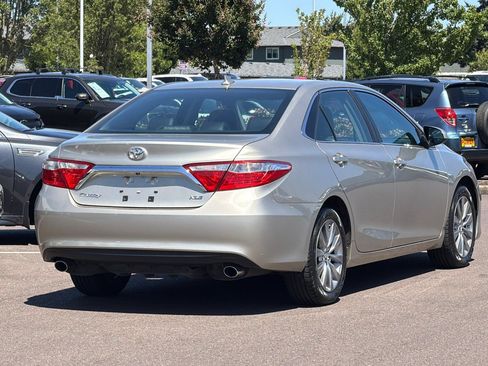 Used 2015 Toyota Camry XLE w/ Advanced Technology Package FWD image 4