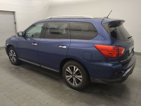 Used 2018 Nissan Pathfinder SV FWD image 3