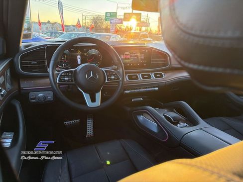 Used 2022 Mercedes-Benz GLS 450 4MATIC image 30