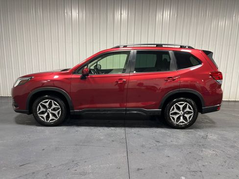 Used 2024 Subaru Forester Premium image 20