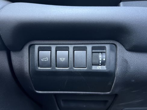 Used 2023 Subaru Ascent Limited w/ Technology Package image 29