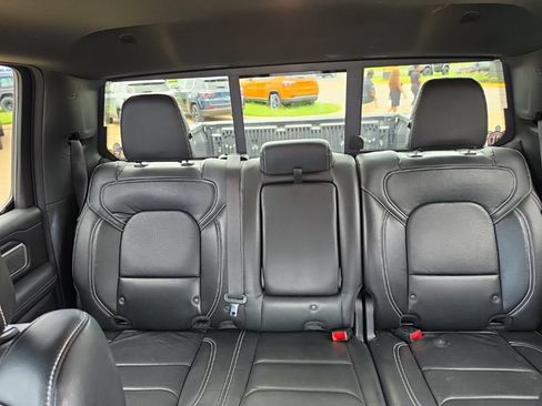 Used 2020 RAM 1500 Big Horn AWD/4WD image 23