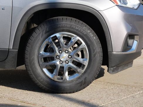 Used 2018 Chevrolet Traverse LT AWD/4WD image 10