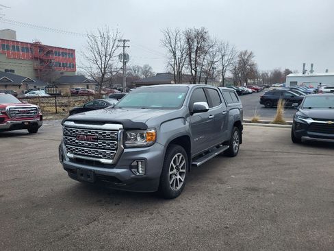 Used 2021 GMC Canyon Denali image 7