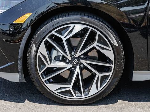 Certified 2023 Hyundai Ioniq 6 Limited RWD image 11