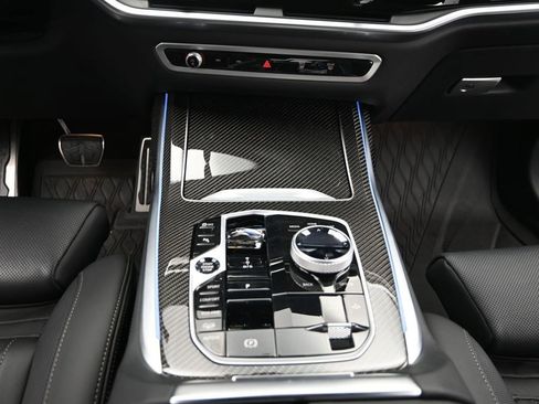 Used 2024 BMW X7 M60i AWD/4WD image 13