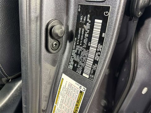 Used 2021 Toyota 4Runner Limited image 27