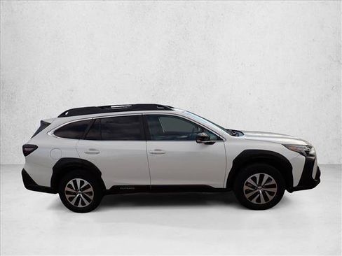 Certified 2024 Subaru Outback Premium AWD/4WD image 5