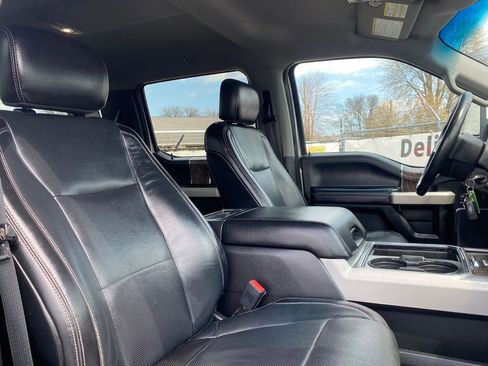 Used 2018 Ford F250 Lariat w/ Lariat Value Package AWD/4WD image 20