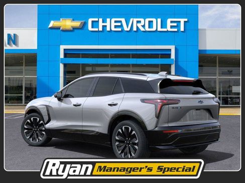 New 2025 Chevrolet Blazer EV RS image 3