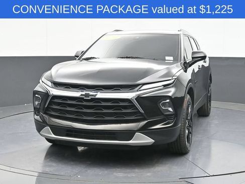 Used 2024 Chevrolet Blazer LT w/ Convenience Package FWD image 2