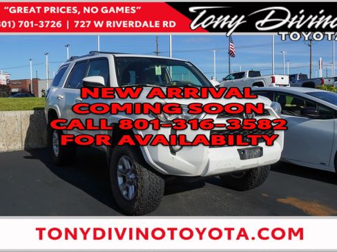 Used 2018 Toyota 4Runner SR5 AWD/4WD image 1