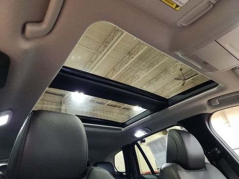 Certified 2025 MAZDA CX-50 AWD 2.5 Turbo w/ Weather Package image 33