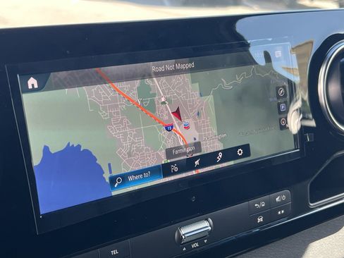 Used 2024 Mercedes-Benz Sprinter 2500 image 25