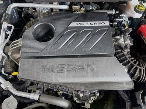 Used 2023 Nissan Rogue SV image 29