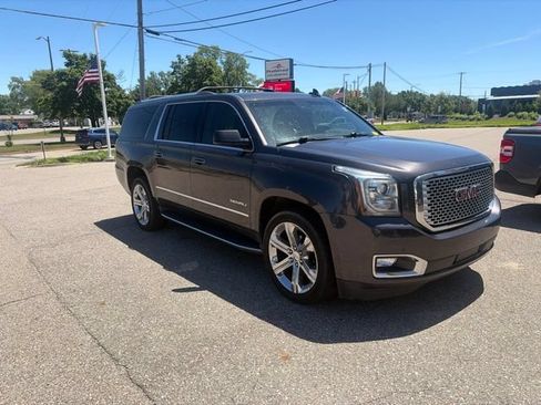 Used 2017 GMC Yukon XL Denali w/ Open Road Package AWD/4WD image 1