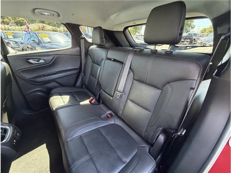 Used 2019 Chevrolet Blazer LT w/ Sound & Technology Package FWD image 24