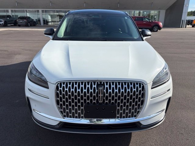 Used 2024 Lincoln Corsair AWD w/ Equipment Group 101A image 11