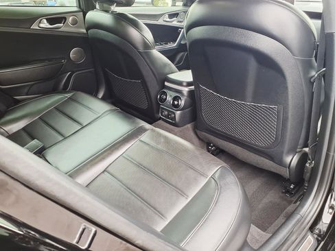 Used 2019 Kia Stinger GT2 image 13