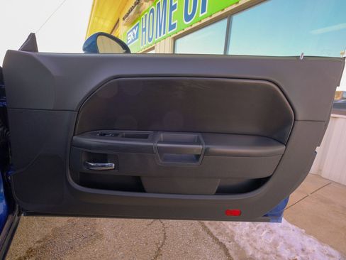 Used 2009 Dodge Challenger R/T image 17