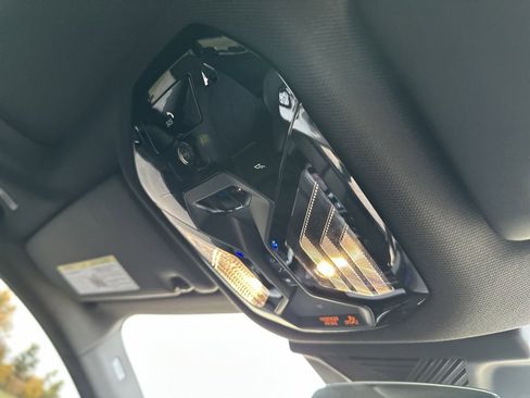 Certified 2024 BMW 530i xDrive w/ Premium Package image 30