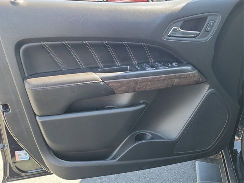 Used 2022 GMC Canyon Denali w/ Denali Black Edition Package image 21