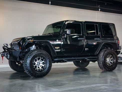 Used 2012 Jeep Wrangler Unlimited Sahara w/ Connectivity Group image 54