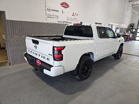 New 2026 Nissan Frontier SV AWD/4WD image 3