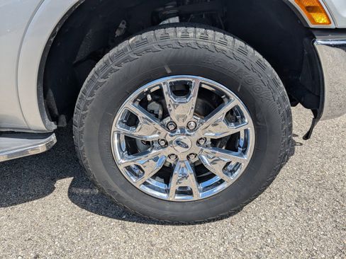 Used 2019 Ford Ranger Lariat w/ Equipment Group 501A Mid image 11