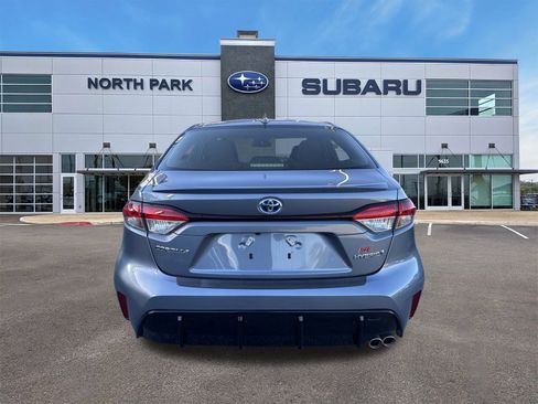 Used 2024 Toyota Corolla SE image 4