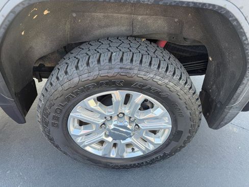 Used 2021 GMC Sierra 2500 Denali image 7