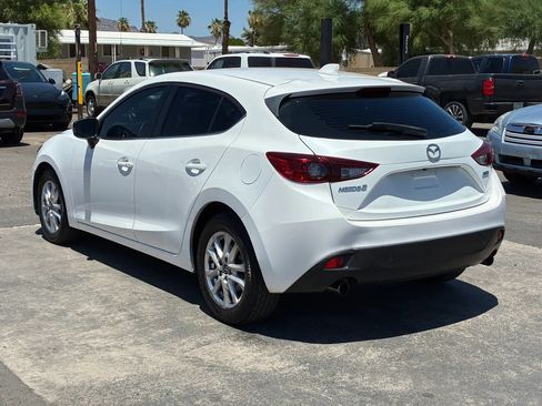 Used 2015 MAZDA MAZDA3 i Touring w/ Technology Package FWD image 5