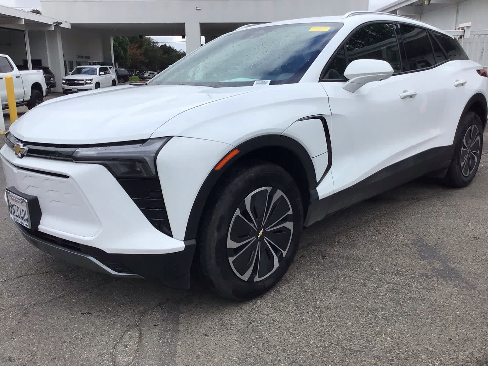 Used 2024 Chevrolet Blazer EV LT AWD/4WD image 2