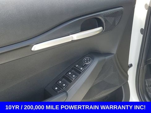 Used 2024 Kia Seltos LX AWD/4WD image 10
