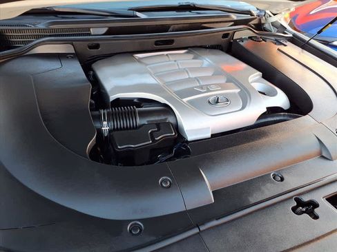 Used 2015 Lexus LX 570 4WD image 25