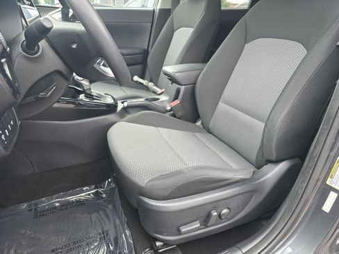 Used 2024 Kia Soul S FWD image 30