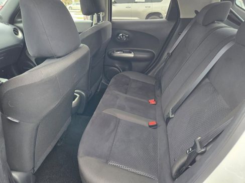 Used 2015 Nissan Juke SV w/ Technology Package image 14