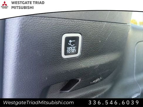 Used 2024 Jeep Wagoneer L Series II w/ Flexible Seating Group image 10