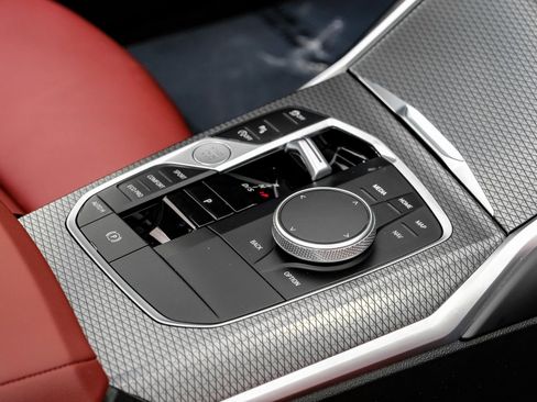 Used 2025 BMW 330i xDrive Sedan w/ Convenience Package image 30