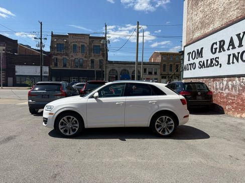 Used 2015 Audi Q3 2.0T Prestige w/ Prestige Package FWD image 5