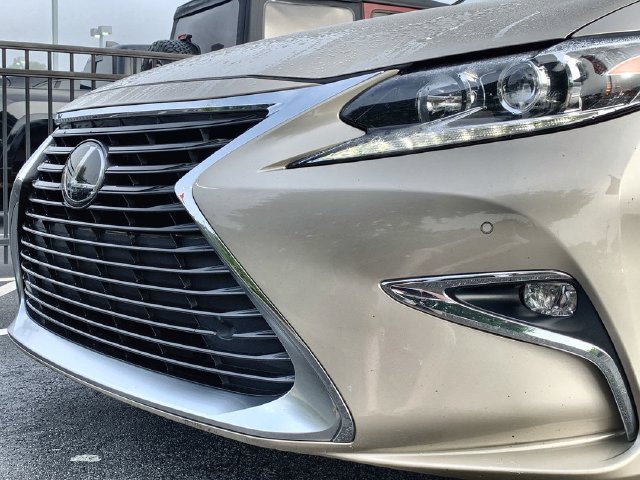 Used 2018 Lexus ES 350 w/ Premier Package FWD image 45