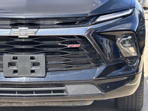 Used 2025 Chevrolet Blazer RS AWD/4WD image 9