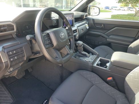 Used 2025 Toyota Tacoma SR5 RWD image 18